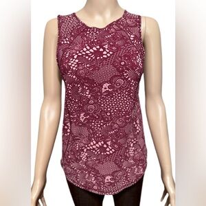 Lululemon Womens Tank Top S Maroon Pink Lace Print Keyhole Back Activewear